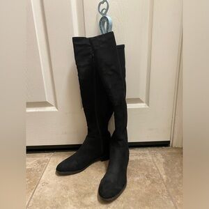 NWOT Women Nine West high knee boots - US 7M